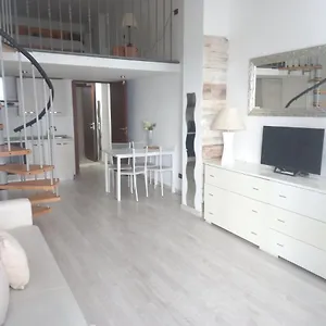 https://breno-apartment.it-lombardy.com